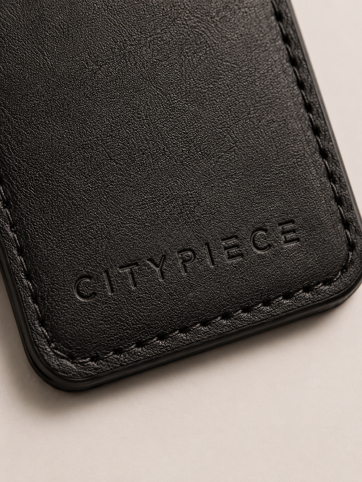 CityPiece Leather Luggage Tag . Black